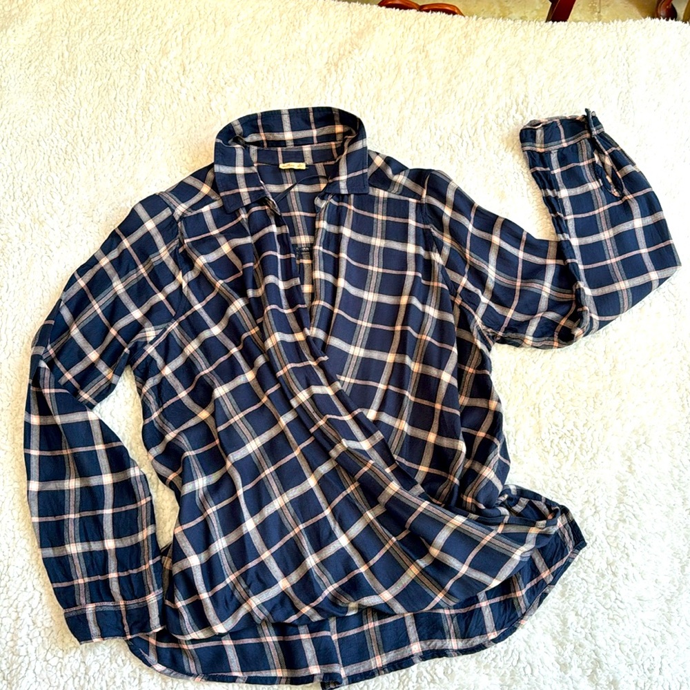 Hollister Medium long sleeve